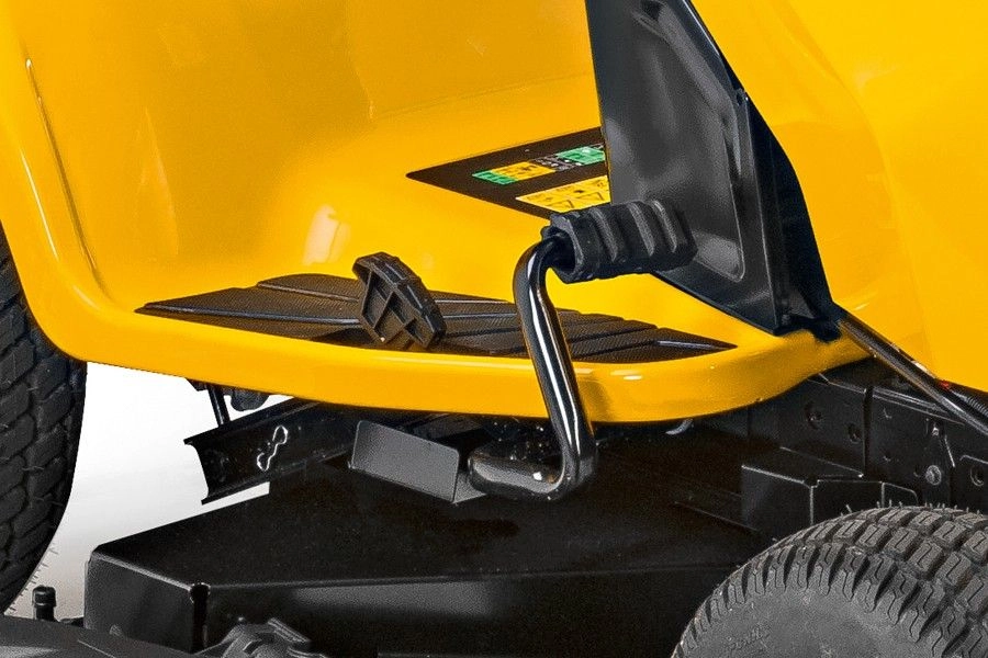 Cub Cadet XT3 QR106 Hátsó Kiszórású Fűnyíró Traktor RevTek Technológia (13BFA5CR603) 2021