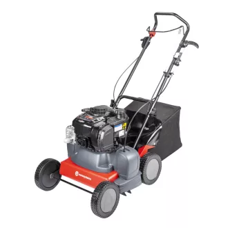   EUROSYSTEMS benzinmotoros seprőgép SWEEPY B&amp S 675 Exi műfű karbantartáshoz (975000100)